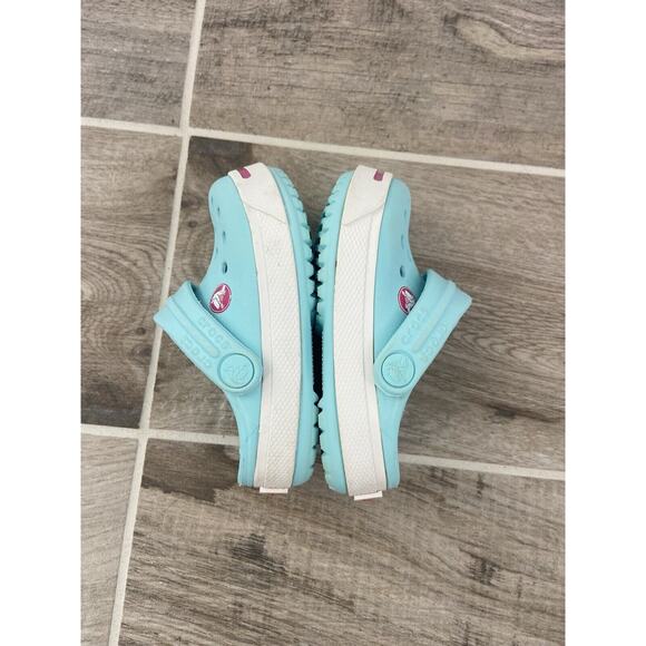 Classic Crocs Child Size 4 Blue And Pink Clog Sandal - Picture 4 of 5